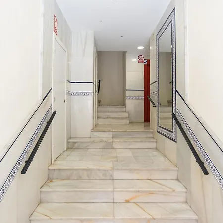 Lu&cia Thyssen Center *